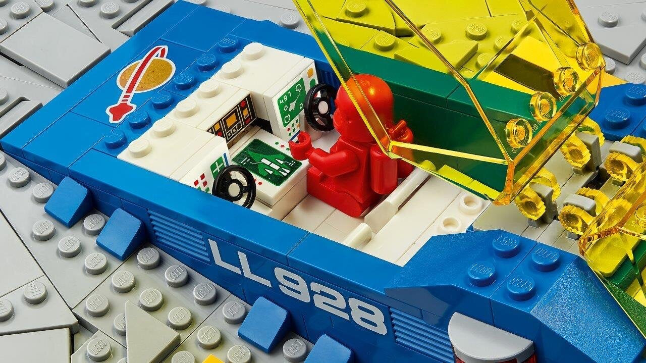 LEGO® Icons Galaktikos tyrinėtojas 10497