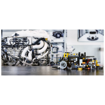LEGO® Technic 42083 Bugatti Chiron