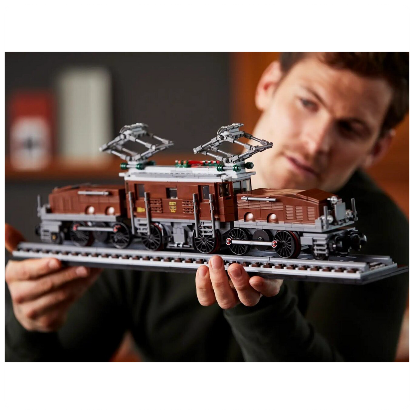 LEGO® Icons Krokodilų lokomotyvas 10277