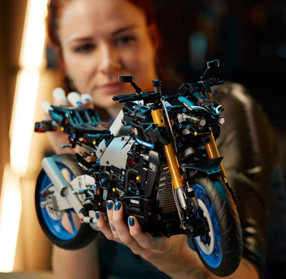 LEGO® Technic 42159 Yamaha MT-10 SP