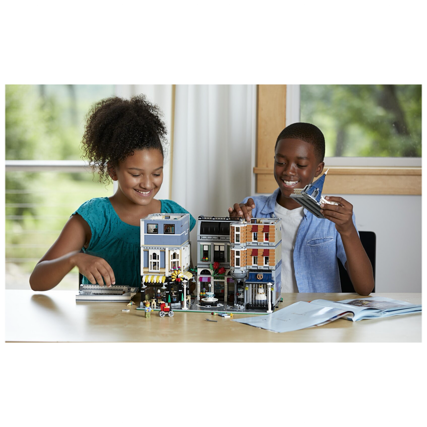 LEGO® Creator 10255 surinkimo aikštė