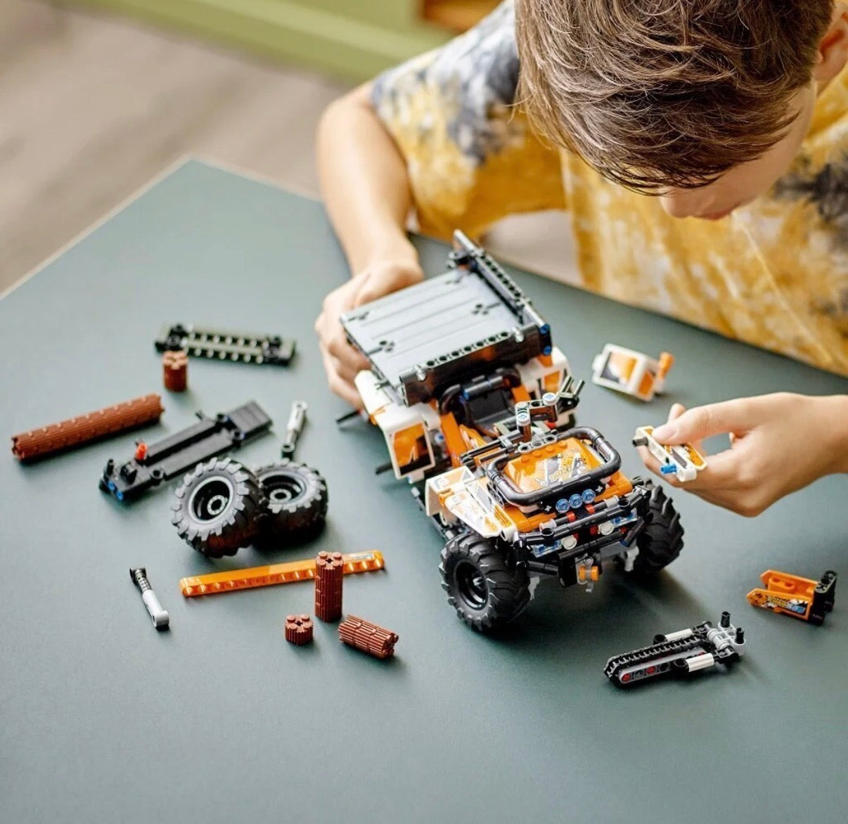 LEGO® Technic Visureigis 42139