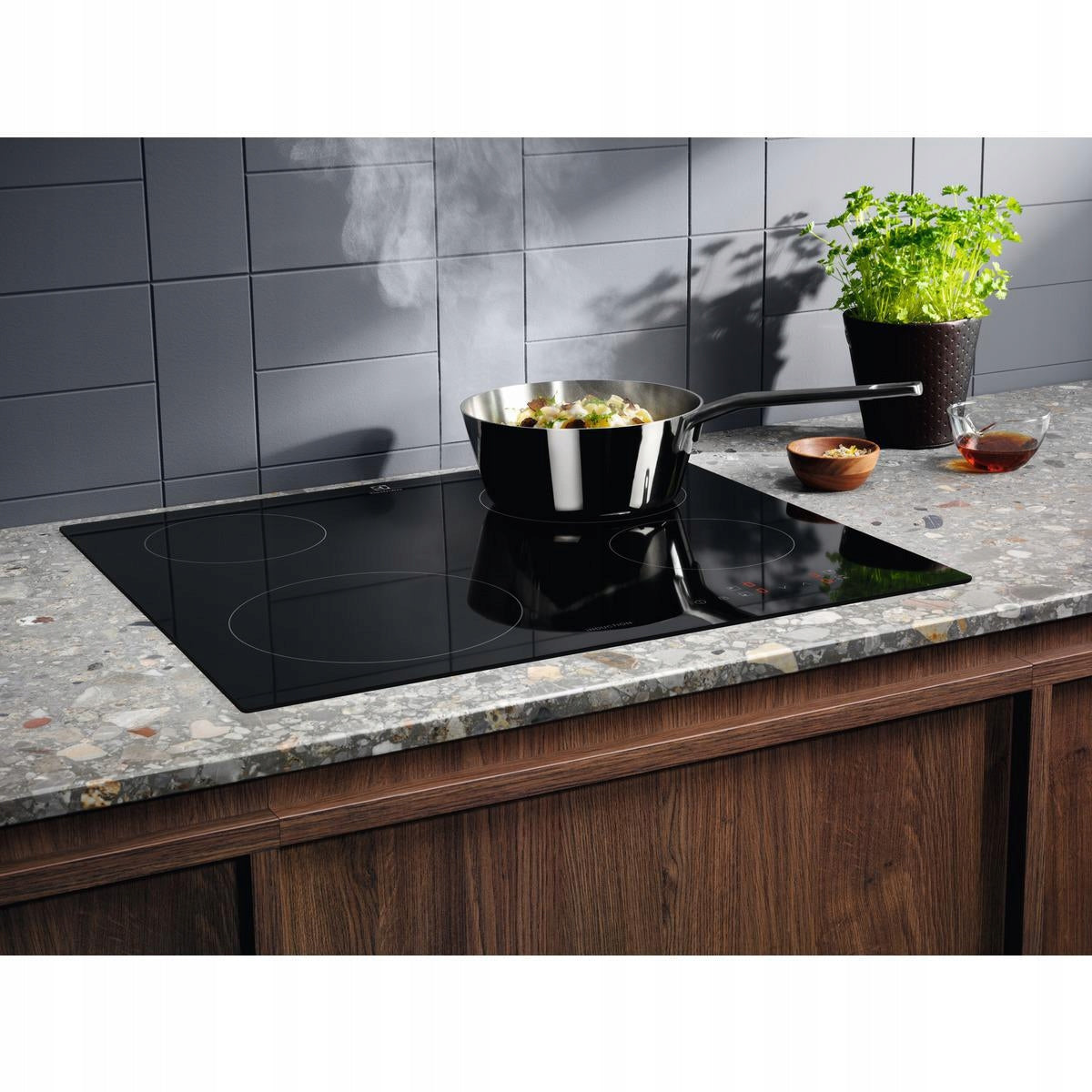 importora-gallery-134267a6-c11d-469b-a5c9-5cc989fa566b-004