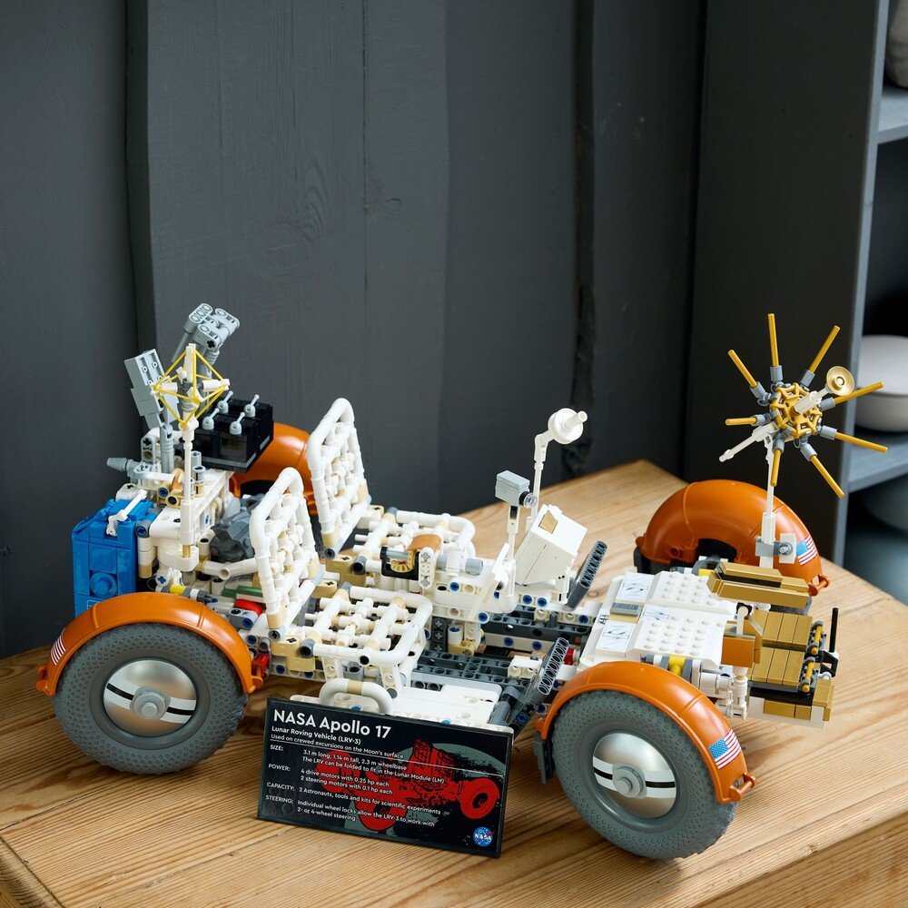 LEGO® Technic NASA mėnuleigis Apollo 42182
